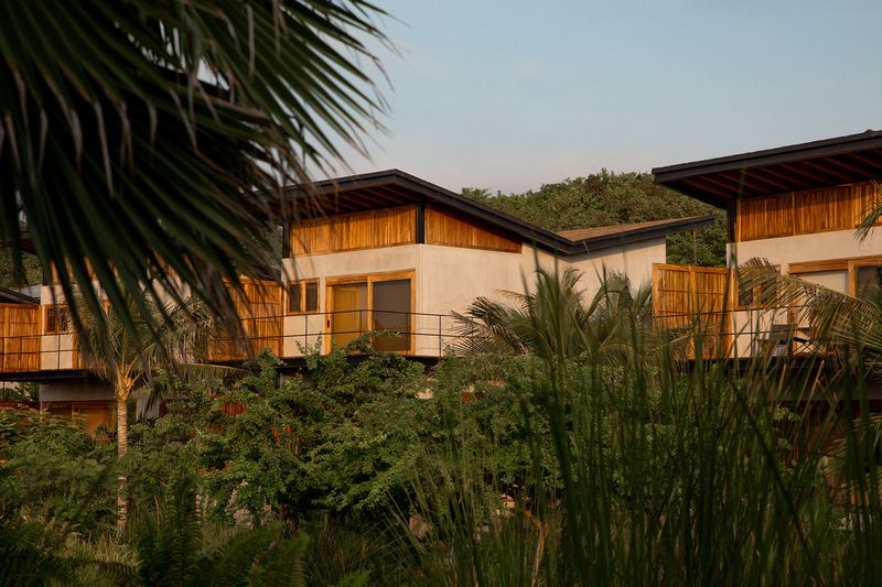 Deluxe Hideaway