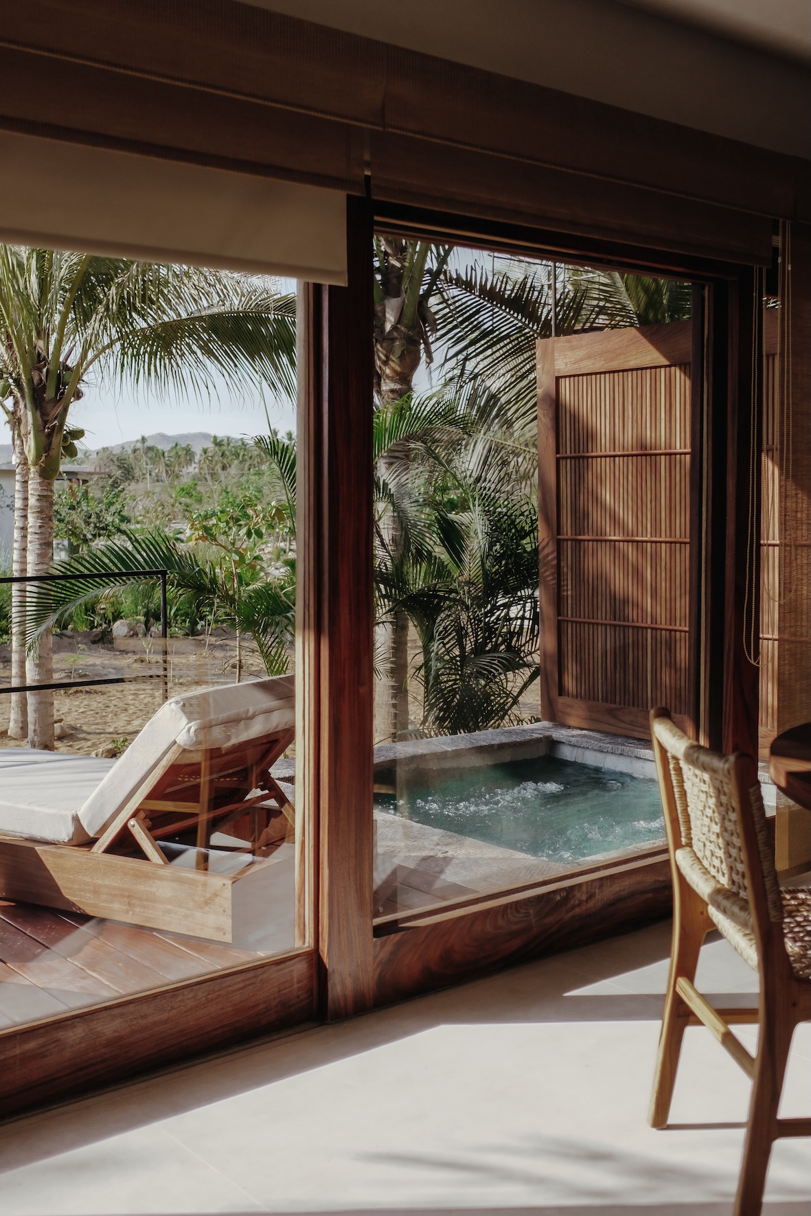 Grand Deluxe Hideaway 6