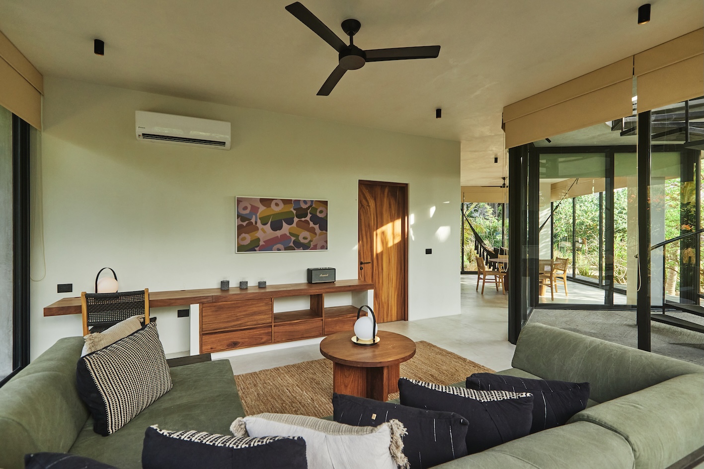 Luxury Two King Hideaway 3