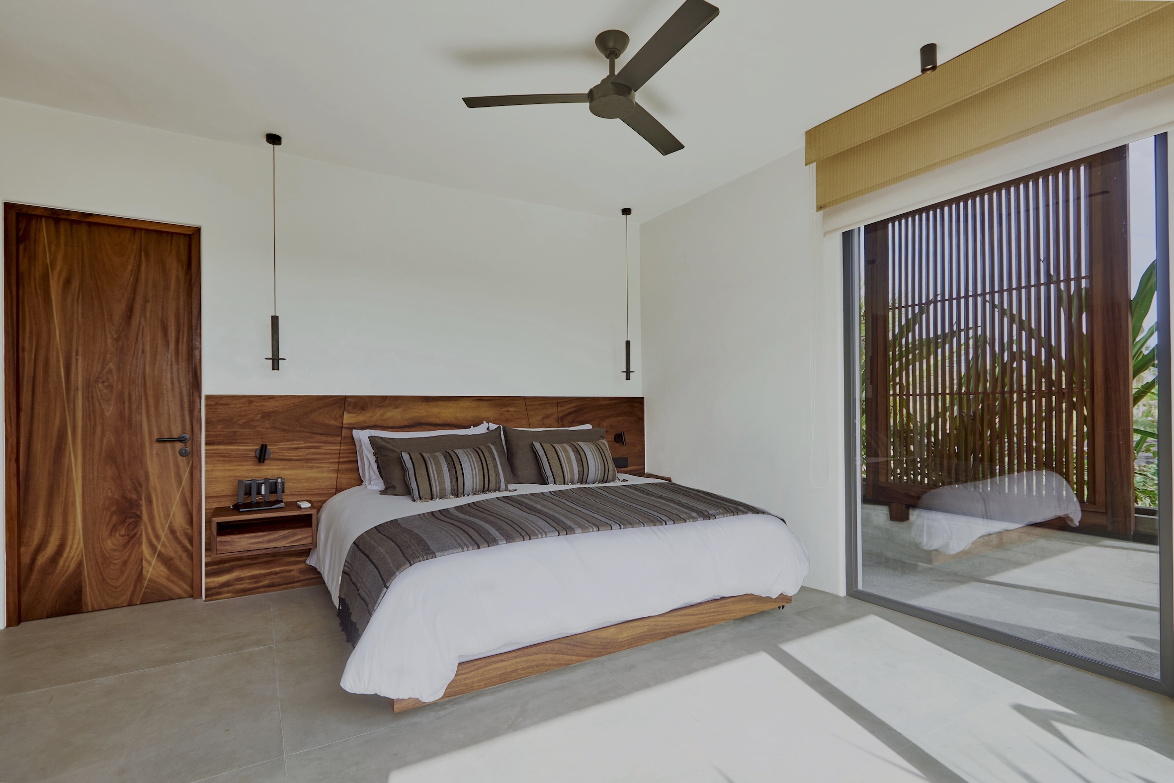 Luxury Two King Hideaway 5